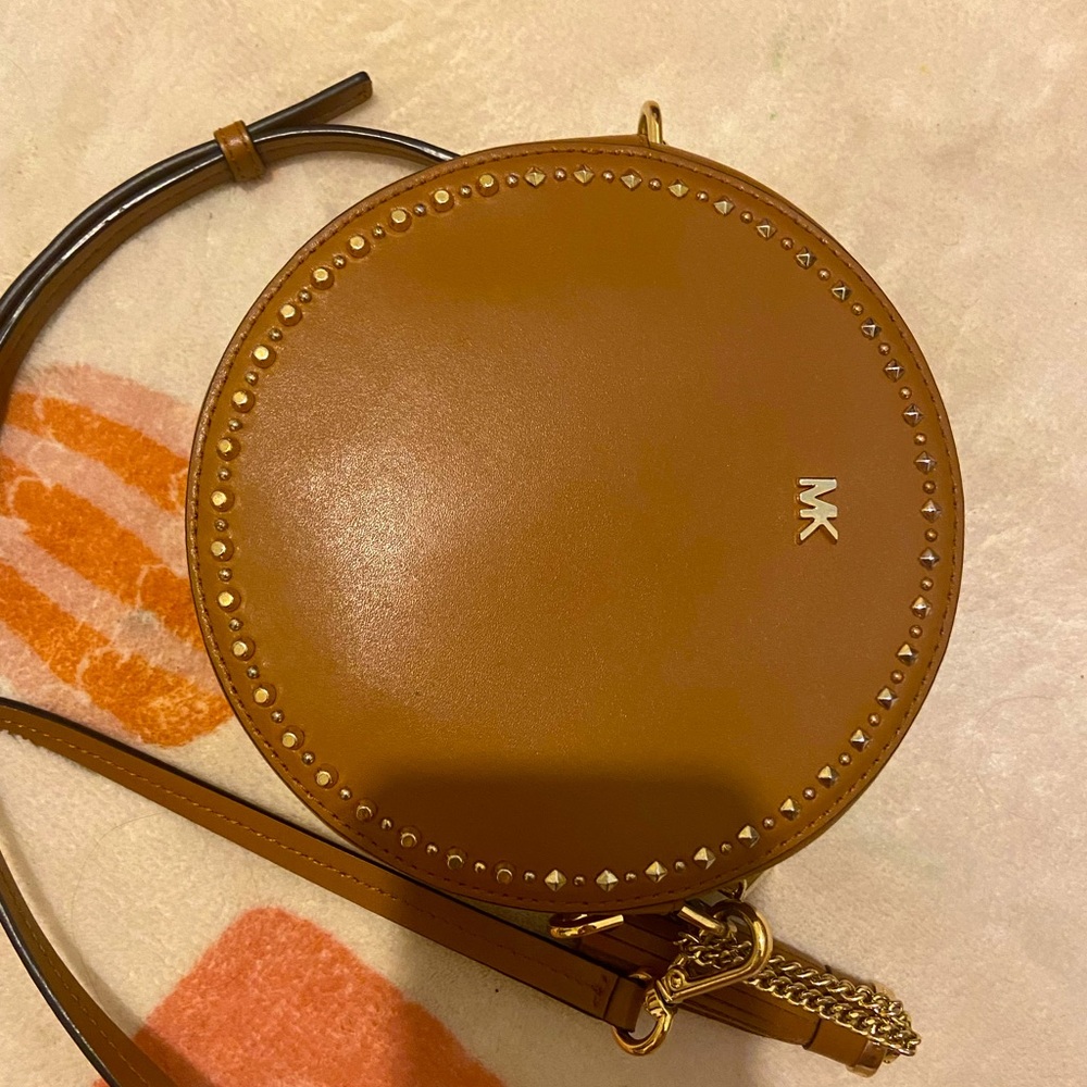 Crossbody bag